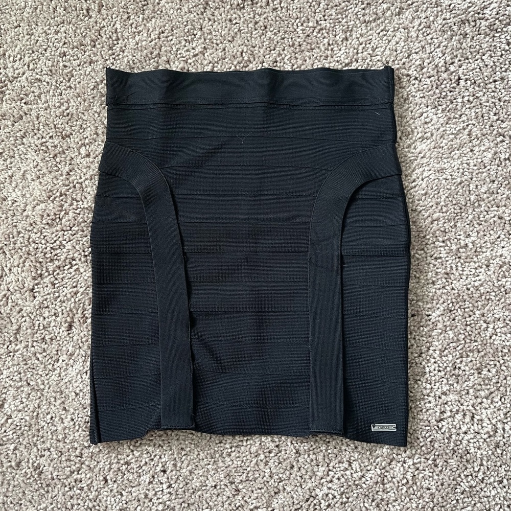 Guess skirt